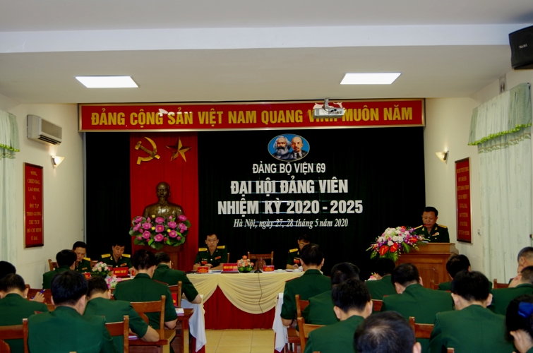 52 nam TT V69 3