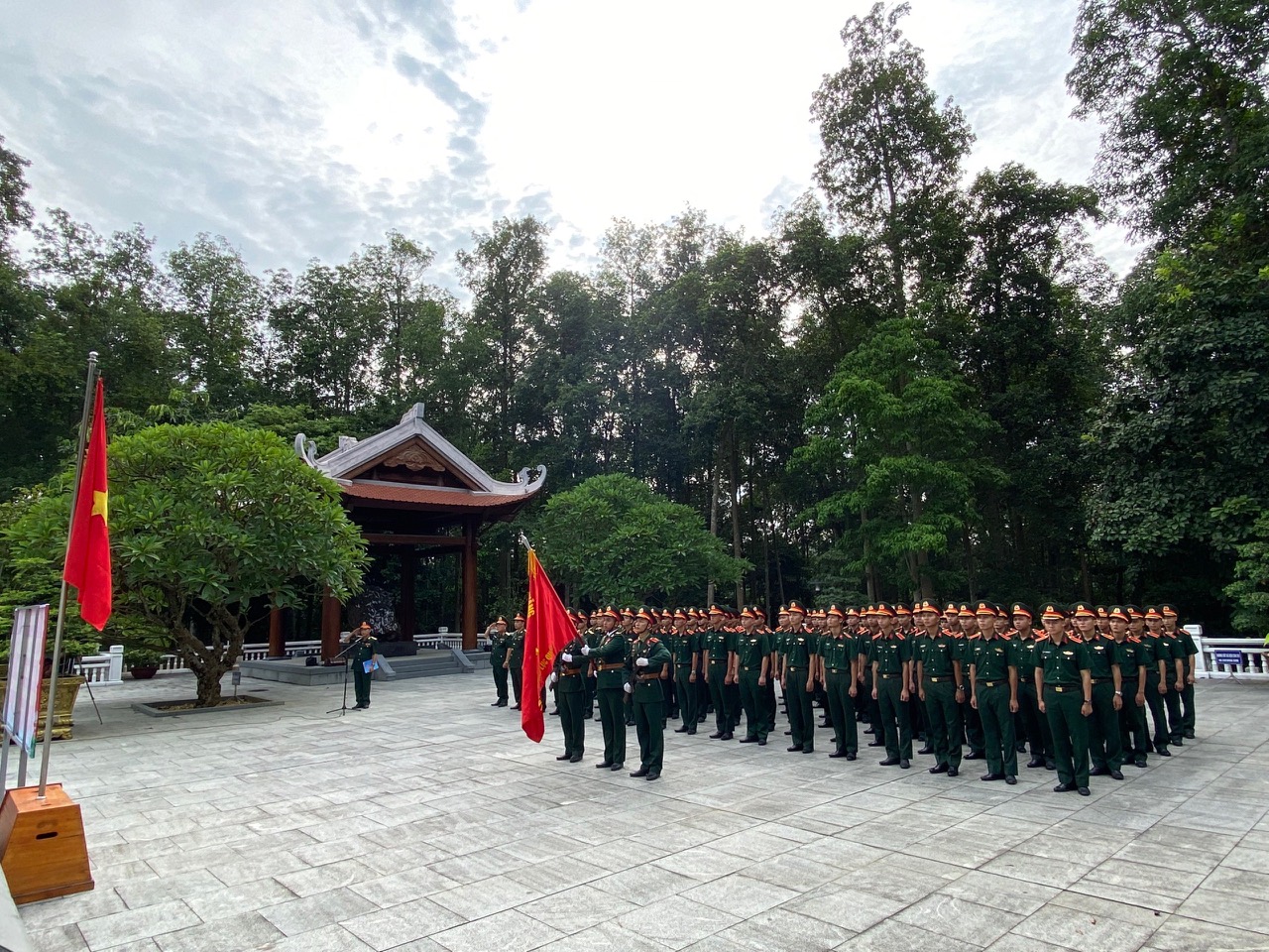 36 truong si quan