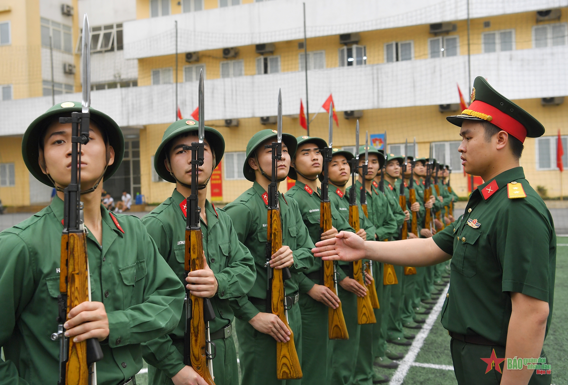 vinh quang 12