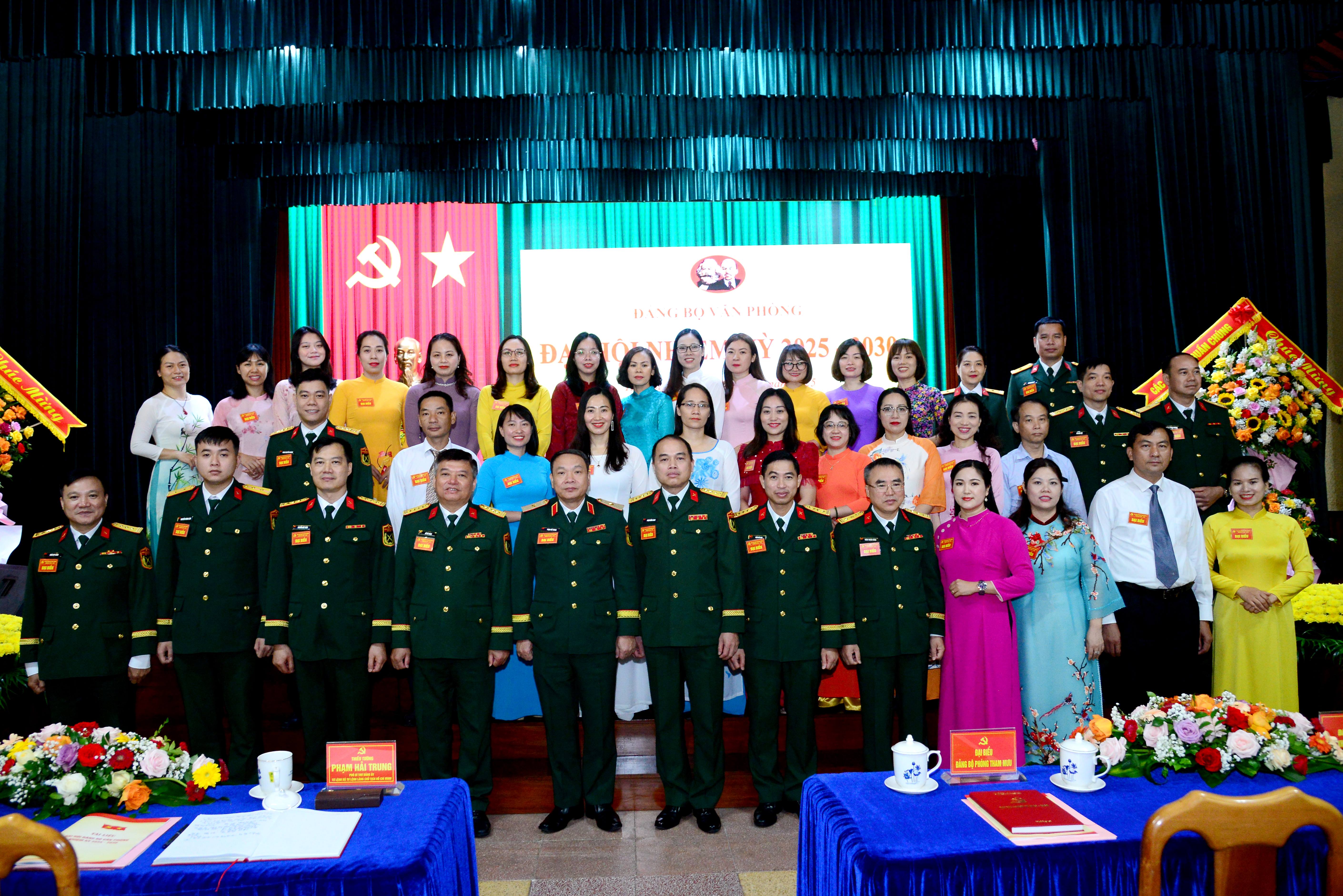van phong 5 1