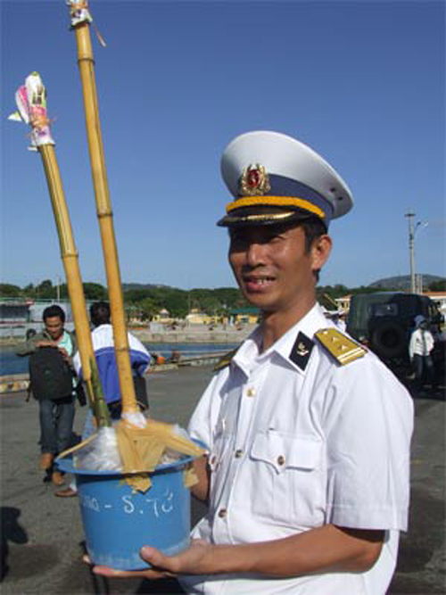 truong sa Dat va nguoi Bai 2 anh 2
