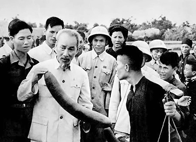 3. Chu tich Ho Chi Minh voi dai doan ket dan toc