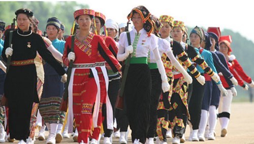 Dong bao cac dan toc thieu so Viet Nam trong trai tim Bac Ho