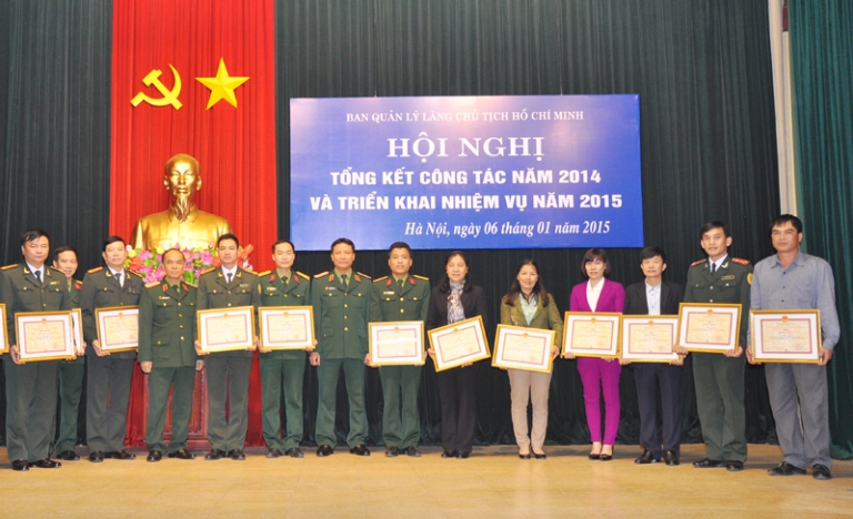 TK BQLL 2014 trao thuong