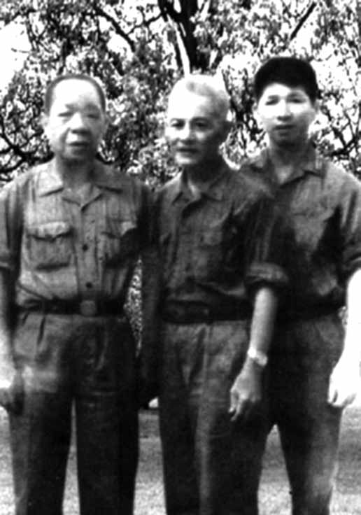 Anh 4 phan 7 Duong HCM tren bien