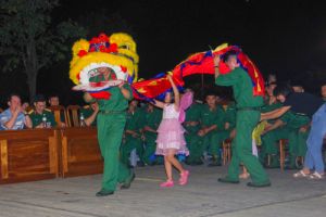 Vui hội trăng rằm