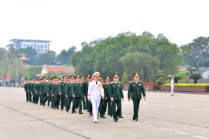 Bộ Tổng Tham mưu Quân đội nhân dân Việt Nam thăm, chúc Tết đơn vị và vào Lăng viếng Bác