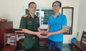 Hành động đẹp bên Lăng Bác Hồ