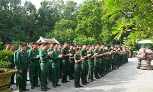 Đoàn 285 tổ chức Lễ dâng hương nhân kỷ niệm  79 năm Ngày Thương binh - Liệt sĩ